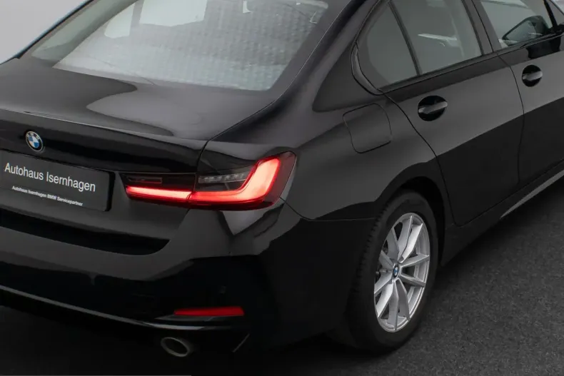 BMW 318i (Seria 3) din 2024 cu 36.904 km - oferta BMW230123 - foto 14