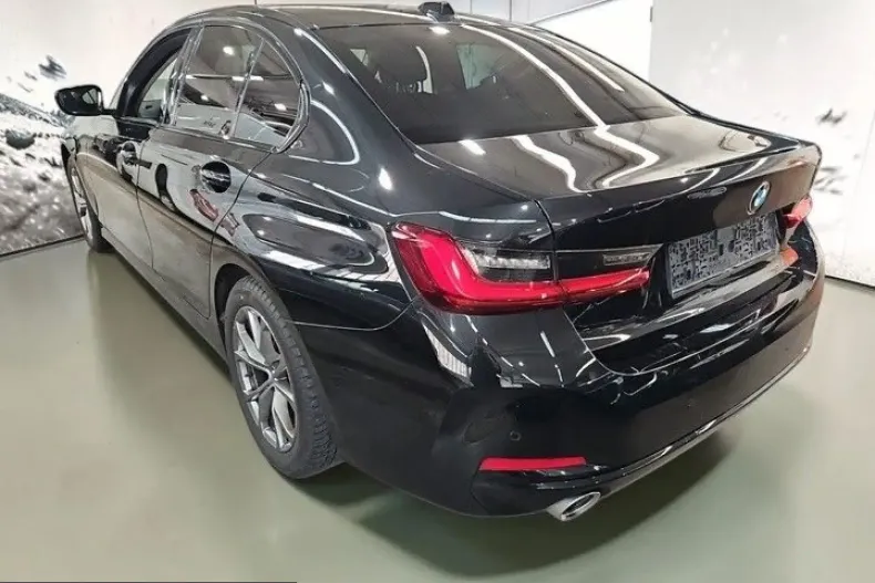 BMW 320 (Seria 3) din 2023 cu 55.000 km - oferta BMW230128 - foto 4