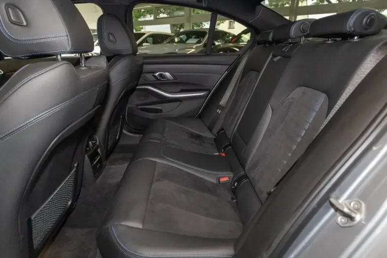 BMW 320 (Seria 3) din 2023 cu 27.071 km - oferta BMW230131 - foto 13