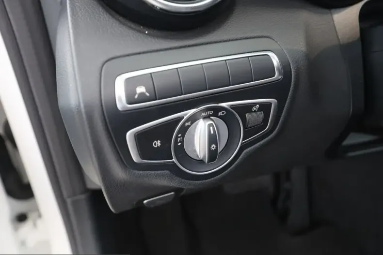 Mercedes-Benz C 220 (Clasa C) din 2022 cu 43.500 km - oferta MER230138 - foto 20