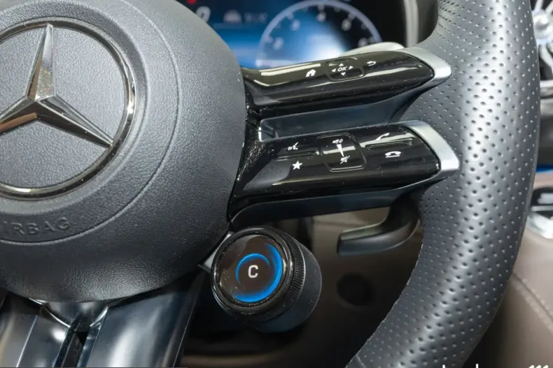 Mercedes-Benz SL 63 AMG (Clasa SL) din 2024 cu 9.513 km - oferta MER230139 - foto 23