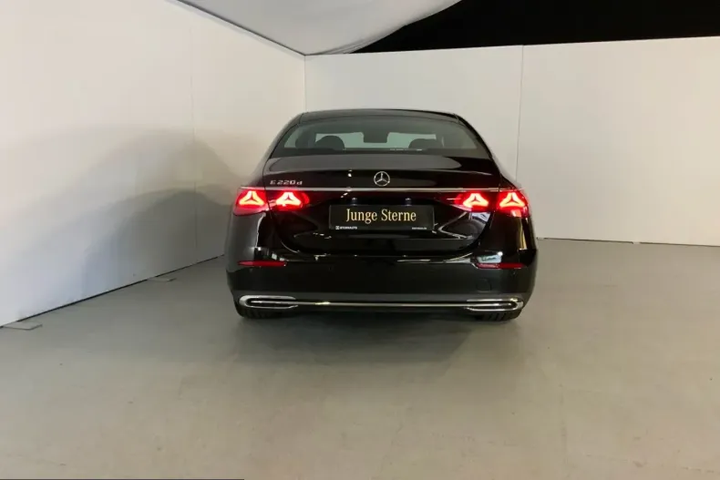 Mercedes-Benz E 220 (Clasa E) din 2025 cu 24.948 km - oferta MER230144 - foto 6