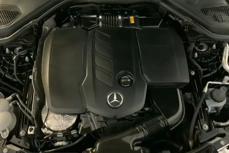 Mercedes-Benz E 220 (Clasa E) din 2025 cu 24.948 km - oferta MER230144 - foto 13