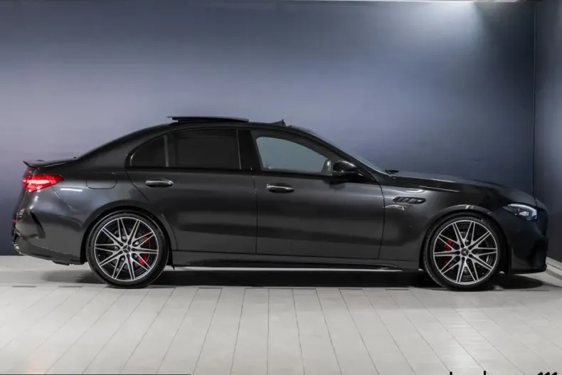 Mercedes-Benz C 63 AMG (Clasa C) din 2025 cu 1.078 km - oferta MER230157 - foto 4