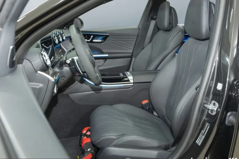 Mercedes-Benz C 63 AMG (Clasa C) din 2025 cu 1.078 km - oferta MER230157 - foto 15