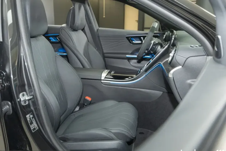 Mercedes-Benz C 63 AMG (Clasa C) din 2025 cu 1.078 km - oferta MER230157 - foto 18