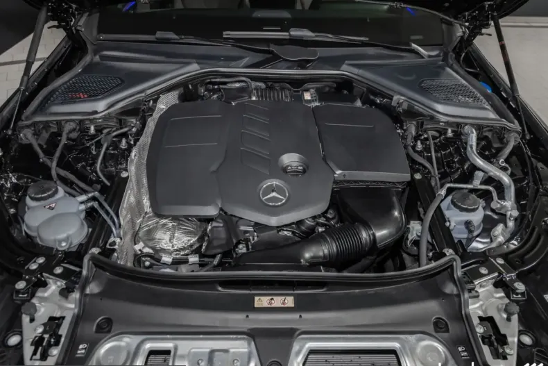 Mercedes-Benz E 220 (Clasa E) din 2024 cu 9.019 km - oferta MER230161 - foto 8