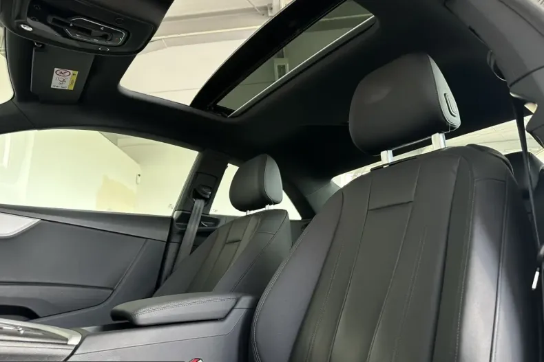 Audi A5 din 2022 cu 63.600 km - oferta AUD230165 - foto 12