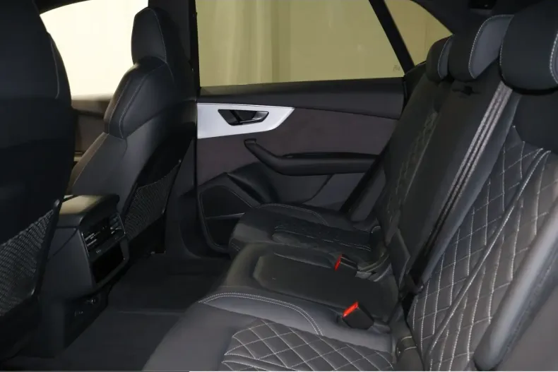Audi Q8 din 2025 cu 28.992 km - oferta AUD230166 - foto 12