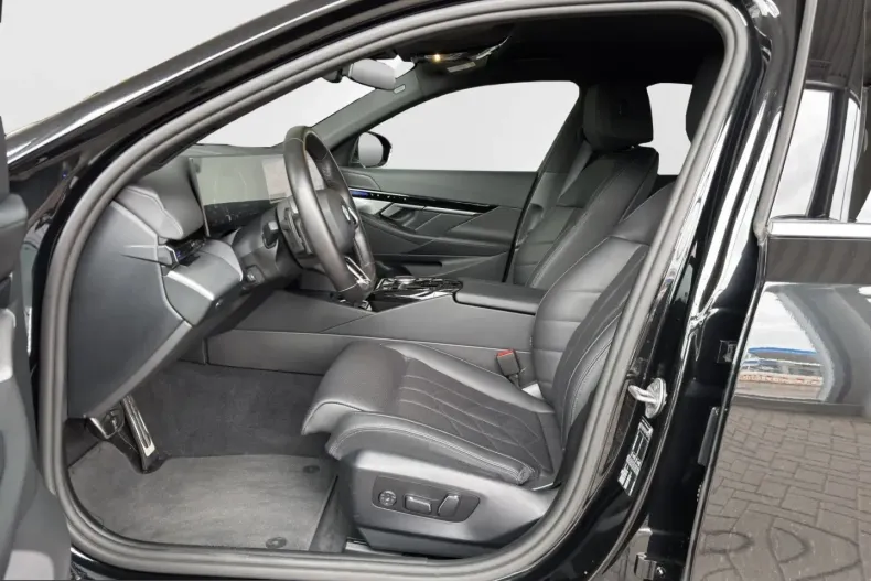 BMW 520 (Seria 5) din 2024 cu 56.638 km - oferta BMW230172 - foto 10