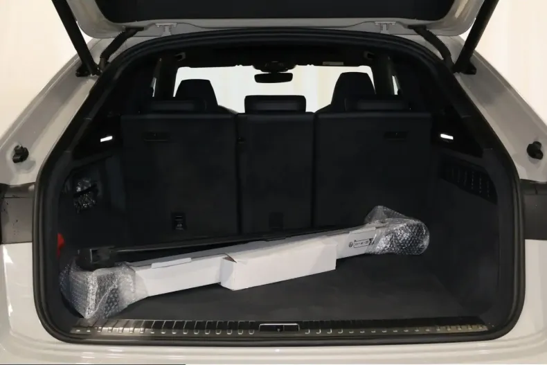 Audi Q8 din 2025 cu 44.360 km - oferta AUD230176 - foto 7