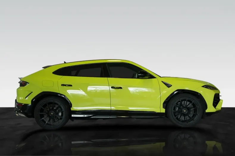 Lamborghini Urus din 2025 cu 19.900 km - oferta LAM230177 - foto 3