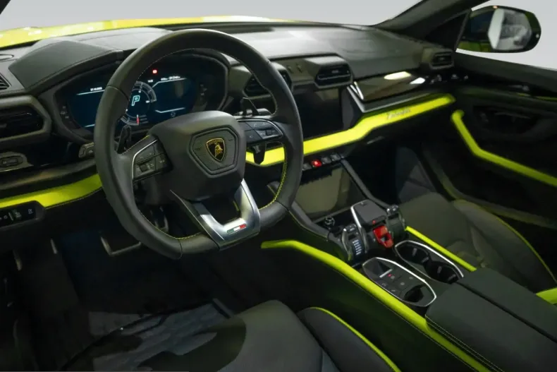 Lamborghini Urus din 2025 cu 19.900 km - oferta LAM230177 - foto 6