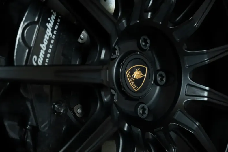 Lamborghini Urus din 2025 cu 19.900 km - oferta LAM230177 - foto 21