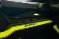 Lamborghini Urus din 2025 cu 19.900 km - oferta LAM230177 - foto 23