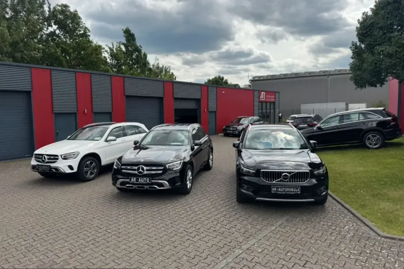 Mercedes-Benz C 300 (Clasa C) din 2023 cu 70.000 km - oferta MER230183 - foto 12