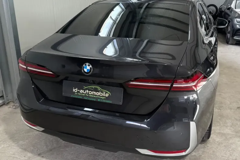 BMW 520 (Seria 5) din 2024 cu 4.999 km - oferta BMW230192 - foto 5