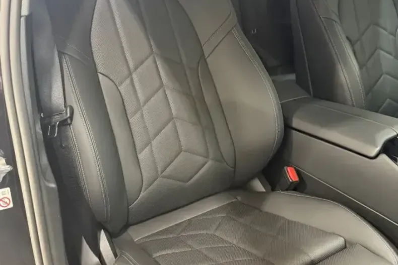 BMW 520 (Seria 5) din 2024 cu 4.999 km - oferta BMW230192 - foto 12