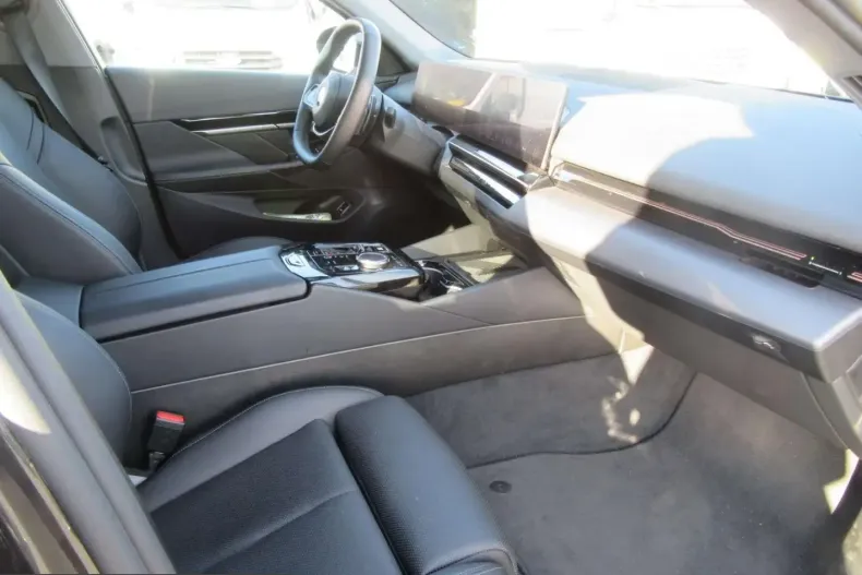 BMW 520 (Seria 5) din 2024 cu 48.000 km - oferta BMW230195 - foto 4