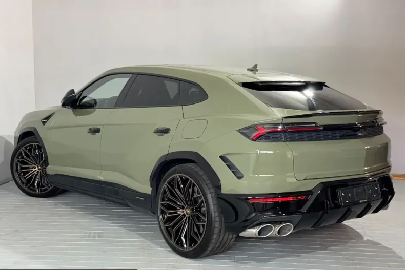 Lamborghini Urus din 2025 cu 11.000 km - oferta LAM230202 - foto 2