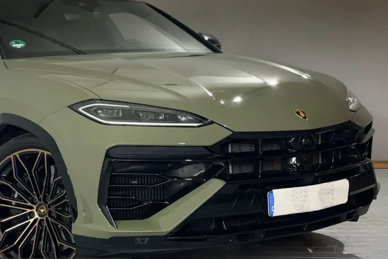 Lamborghini Urus din 2025 cu 11.000 km - oferta LAM230202 - foto 11