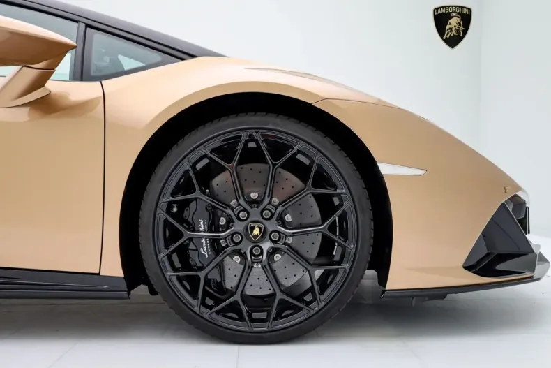 Lamborghini Huracán din 2025 cu 7.647 km - oferta LAM230207 - foto 11