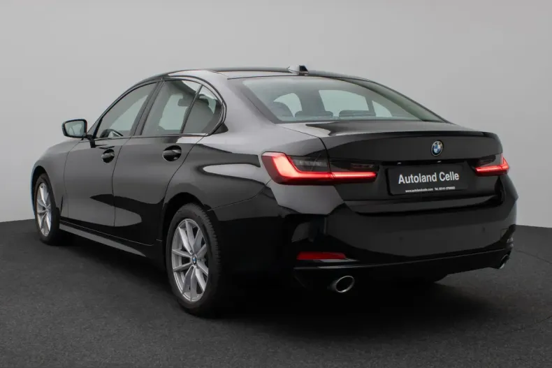 BMW 318i (Seria 3) din 2024 cu 38.023 km - oferta BMW230223 - foto 9