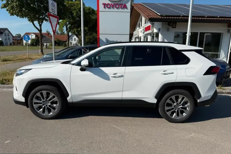 Toyota RAV4 din 2025 cu 16.900 km - oferta TOY230224 - foto 3