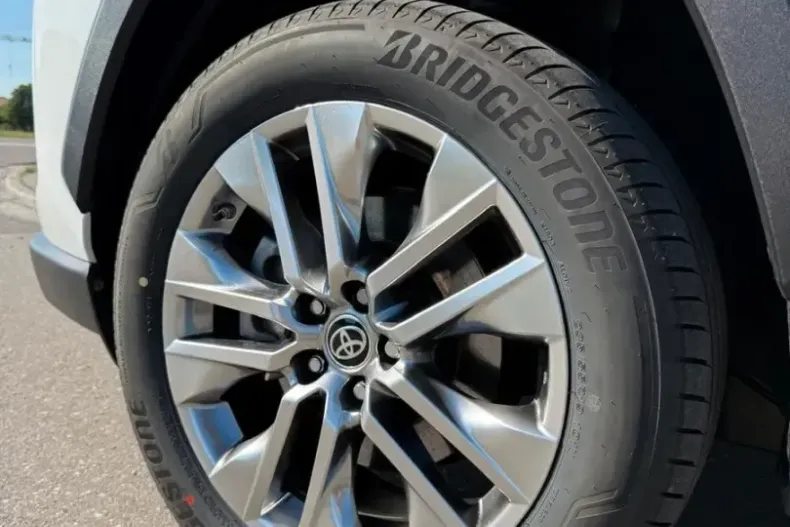Toyota RAV4 din 2025 cu 16.900 km - oferta TOY230224 - foto 7