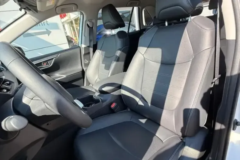 Toyota RAV4 din 2025 cu 16.900 km - oferta TOY230224 - foto 10