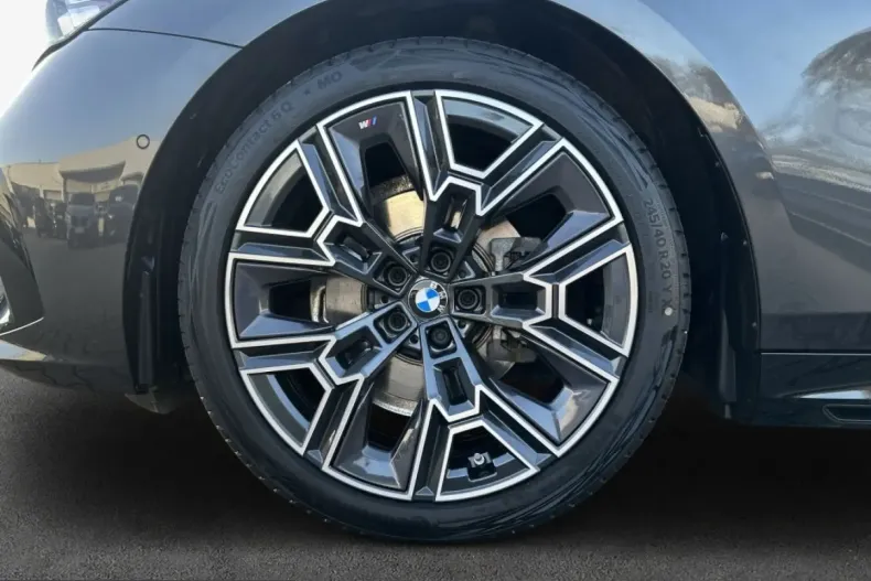 BMW 520 (Seria 5) din 2025 cu 25.177 km - oferta BMW230229 - foto 8