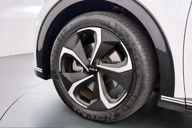 Kia EV6 din 2022 cu 93.557 km - oferta KIA230238 - foto 36