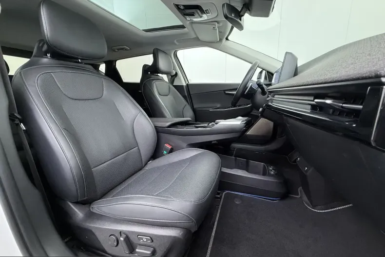 Kia EV6 din 2022 cu 93.557 km - oferta KIA230238 - foto 43