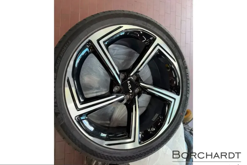 Kia EV6 din 2023 cu 27.900 km - oferta KIA230239 - foto 40