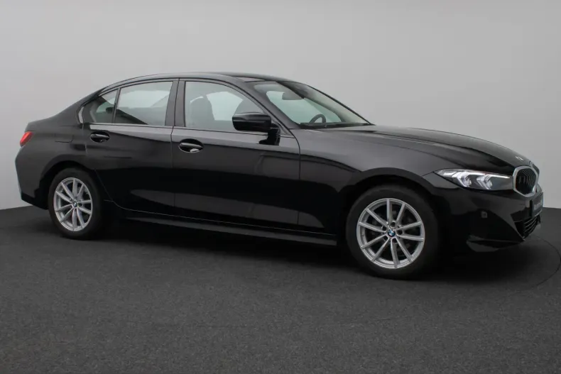 BMW 318i (Seria 3) din 2024 cu 26.192 km - oferta BMW230253 - foto 4