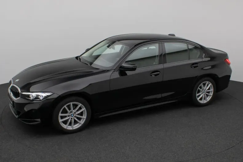 BMW 318i (Seria 3) din 2024 cu 26.192 km - oferta BMW230253 - foto 12
