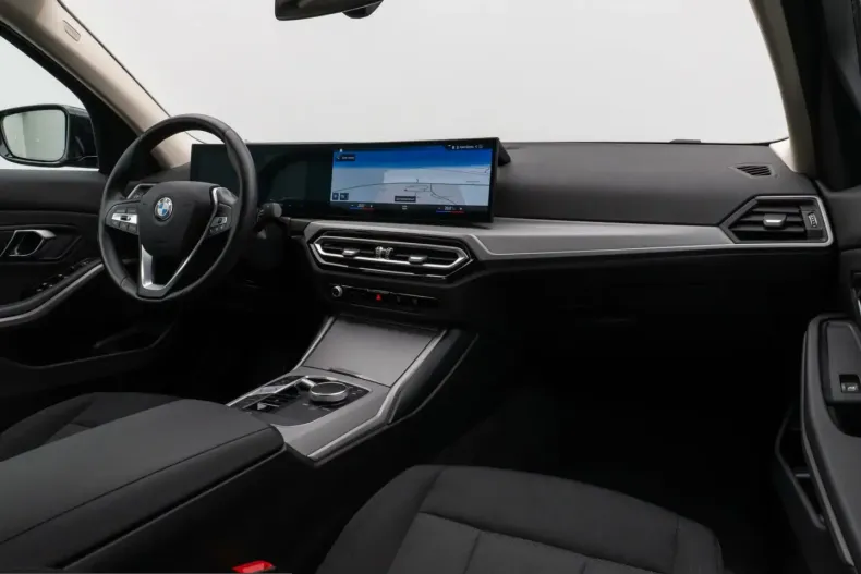 BMW 318i (Seria 3) din 2024 cu 26.192 km - oferta BMW230253 - foto 39