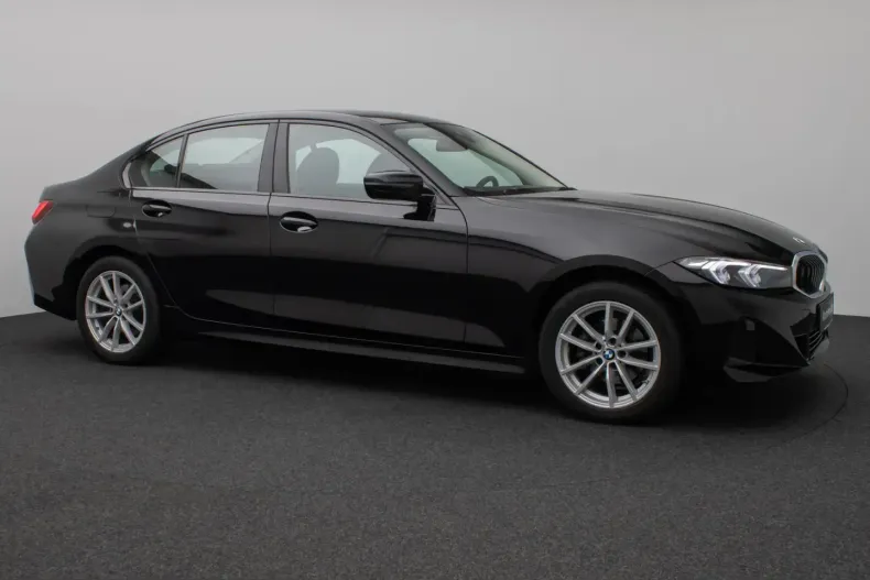 BMW 318i (Seria 3) din 2024 cu 37.664 km - oferta BMW230256 - foto 4