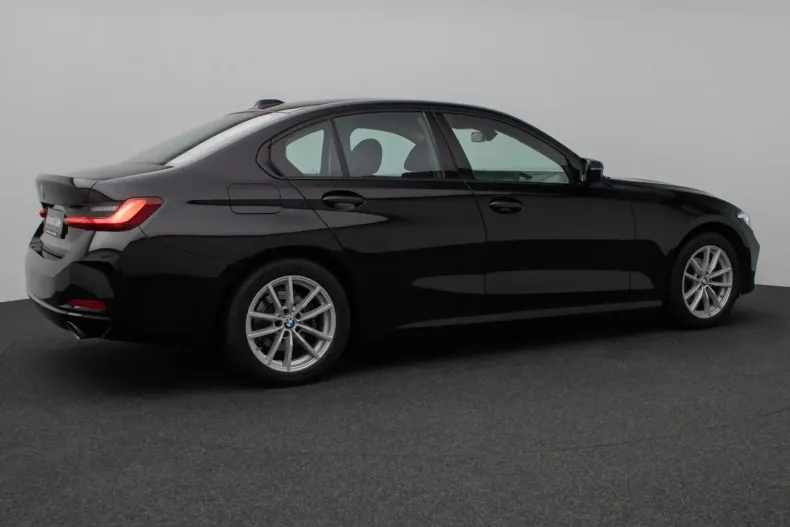 BMW 318i (Seria 3) din 2024 cu 37.664 km - oferta BMW230256 - foto 6