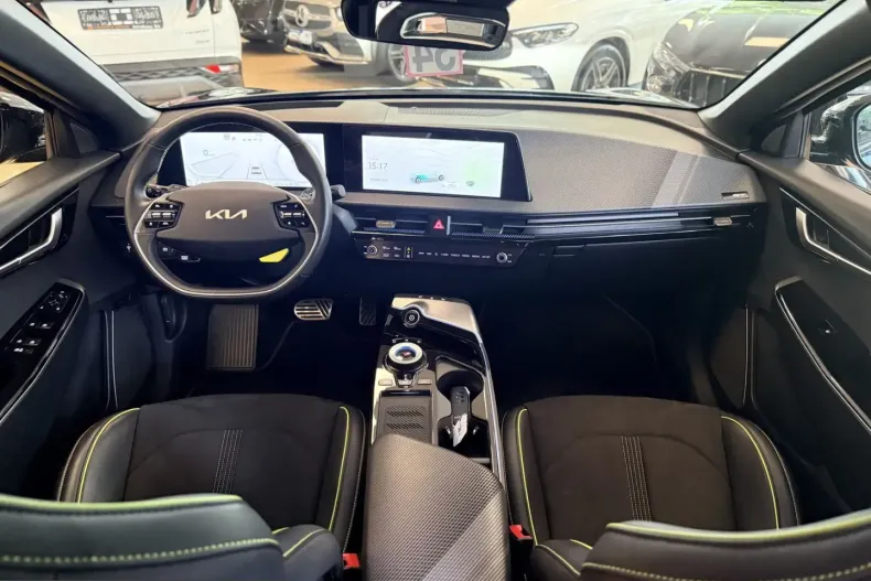Kia EV6 din 2022 cu 72.145 km - oferta KIA230262 - foto 10