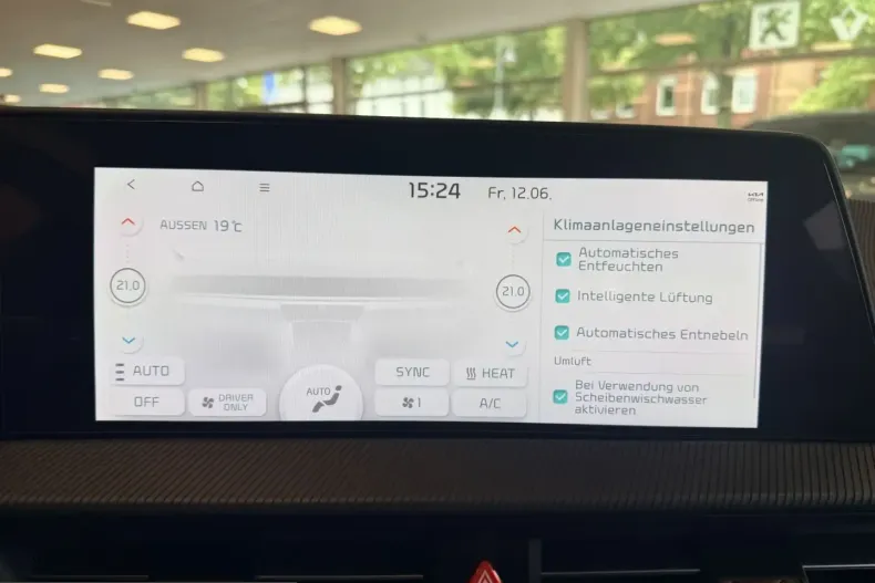 Kia EV6 din 2022 cu 72.145 km - oferta KIA230262 - foto 16