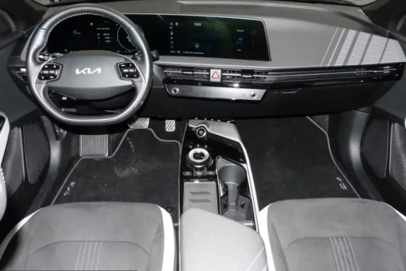 Kia EV6 din 2023 cu 60.515 km - oferta KIA230263 - foto 6