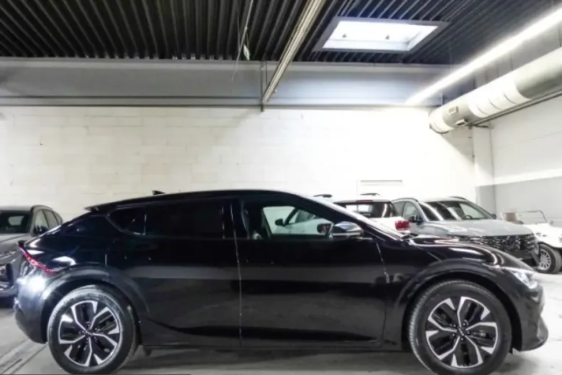 Kia EV6 din 2023 cu 60.515 km - oferta KIA230263 - foto 17