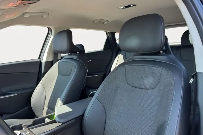Kia EV6 din 2023 cu 53.504 km - oferta KIA230267 - foto 19