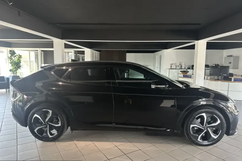 Kia EV6 din 2024 cu 31.411 km - oferta KIA230268 - foto 9