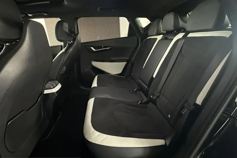 Kia EV6 din 2024 cu 31.411 km - oferta KIA230268 - foto 13