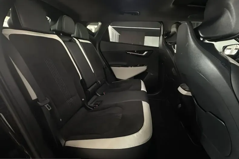 Kia EV6 din 2024 cu 31.411 km - oferta KIA230268 - foto 15