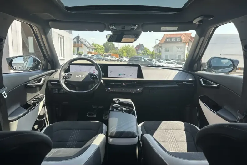Kia EV6 din 2024 cu 31.411 km - oferta KIA230268 - foto 16