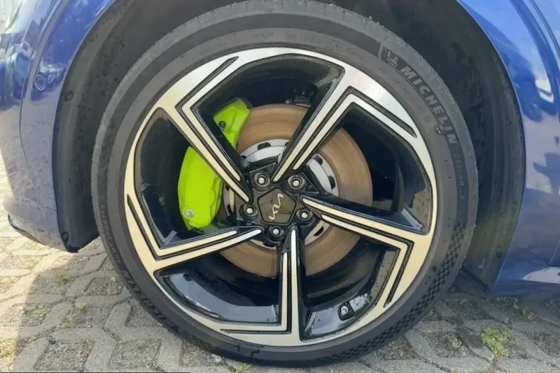 Kia EV6 din 2024 cu 18.000 km - oferta KIA230272 - foto 11