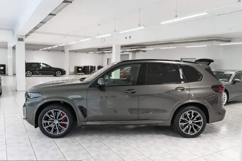 BMW X5 (Seria X) din 2024 cu 27.640 km - oferta BMW230273 - foto 2